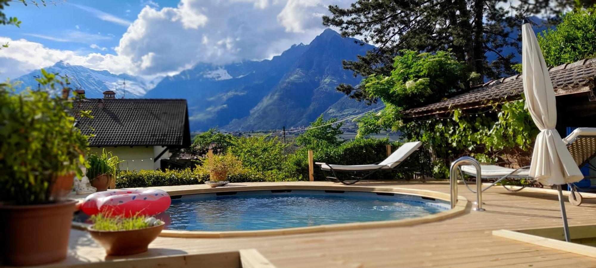 Home Suite Home Bed & Breakfast 2*